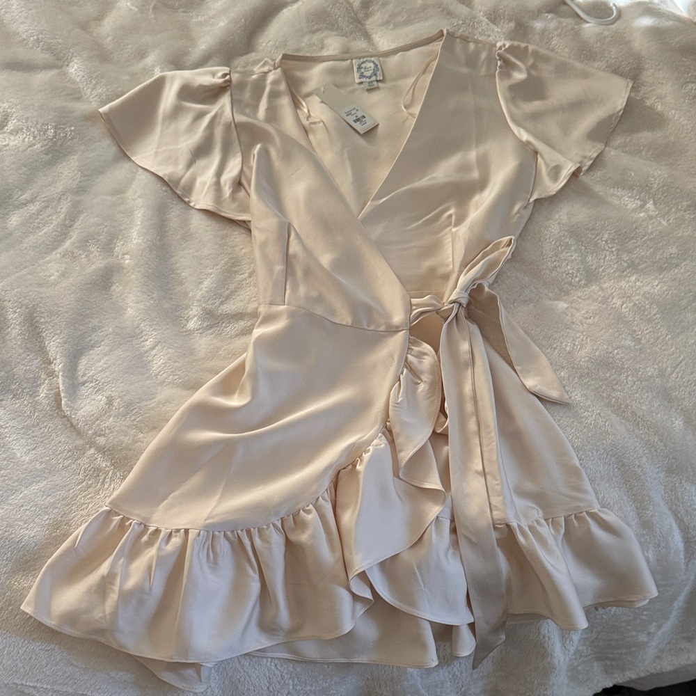 Francesca's Collections Cream Ruffle Mini Dress